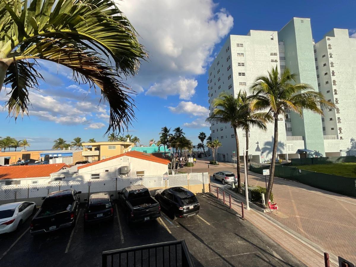 Tropic Isle Hotel & Apartment Hollywood Exterior photo