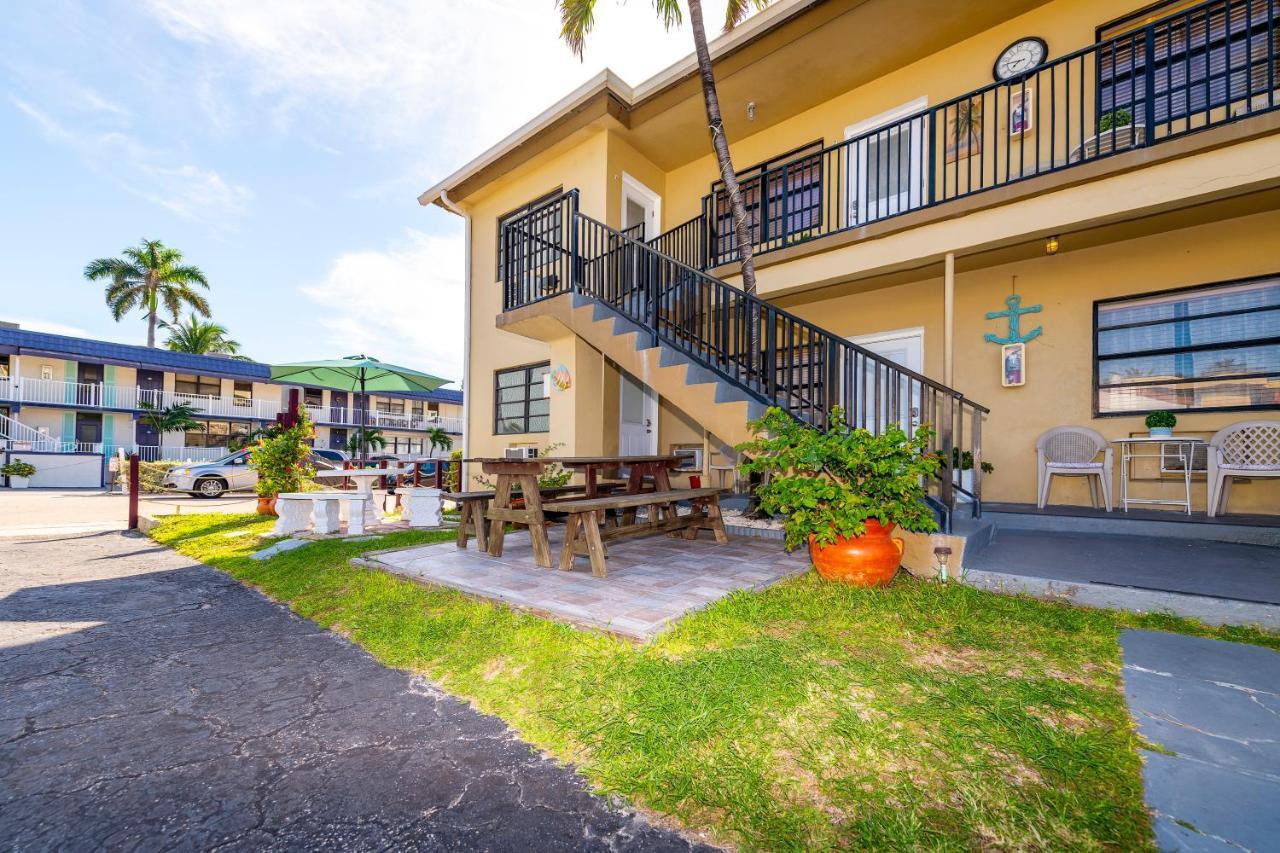 Tropic Isle Hotel & Apartment Hollywood Exterior photo