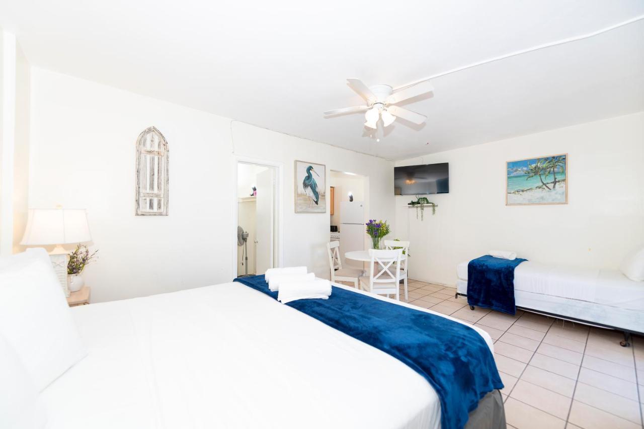 Tropic Isle Hotel & Apartment Hollywood Exterior photo