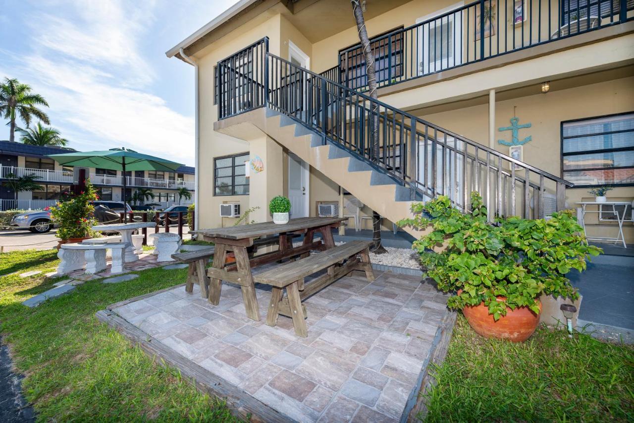 Tropic Isle Hotel & Apartment Hollywood Exterior photo
