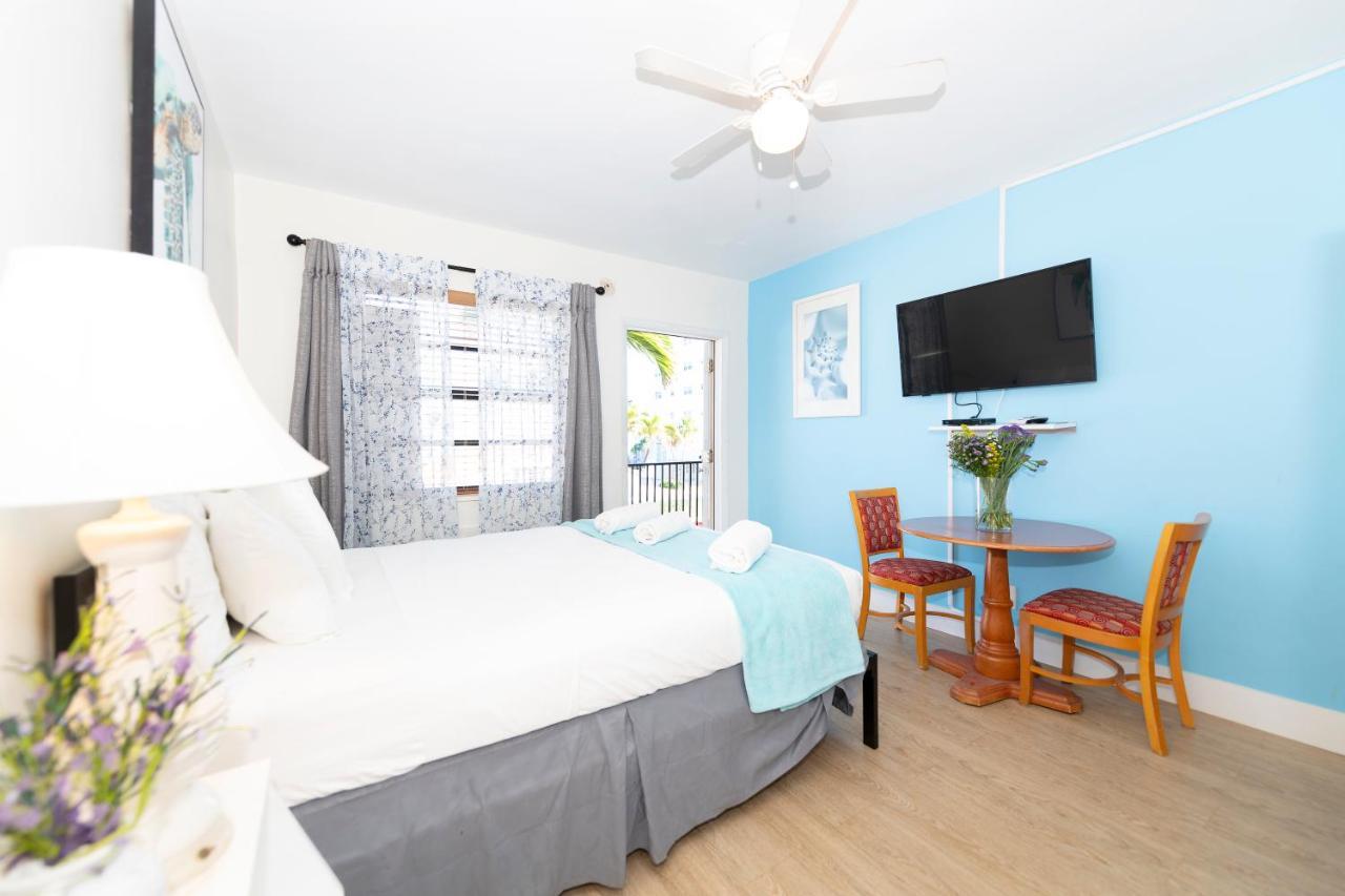 Tropic Isle Hotel & Apartment Hollywood Exterior photo